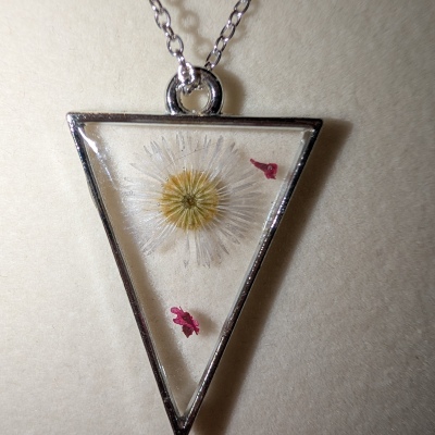 Silver Triangle White & Pink